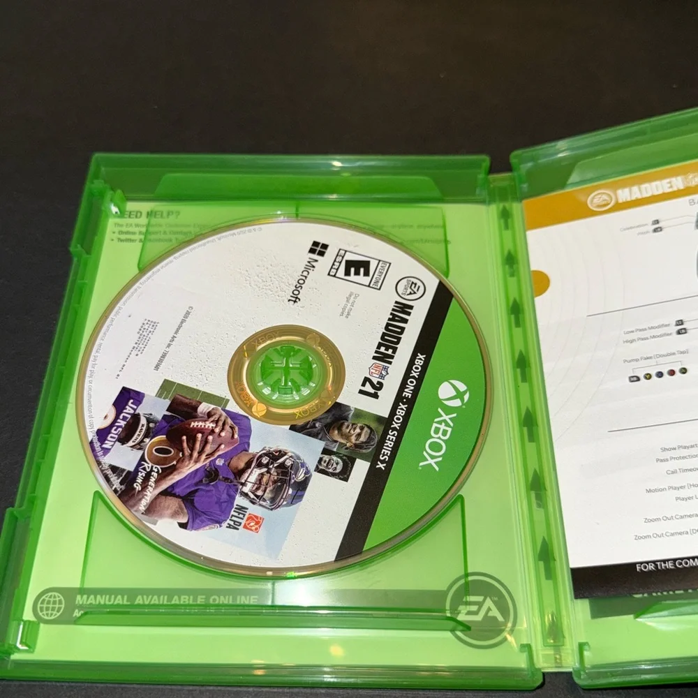 Xbox one video game lot Madden 21 Madden 19 NBA 2K17 Estate Item Bundle